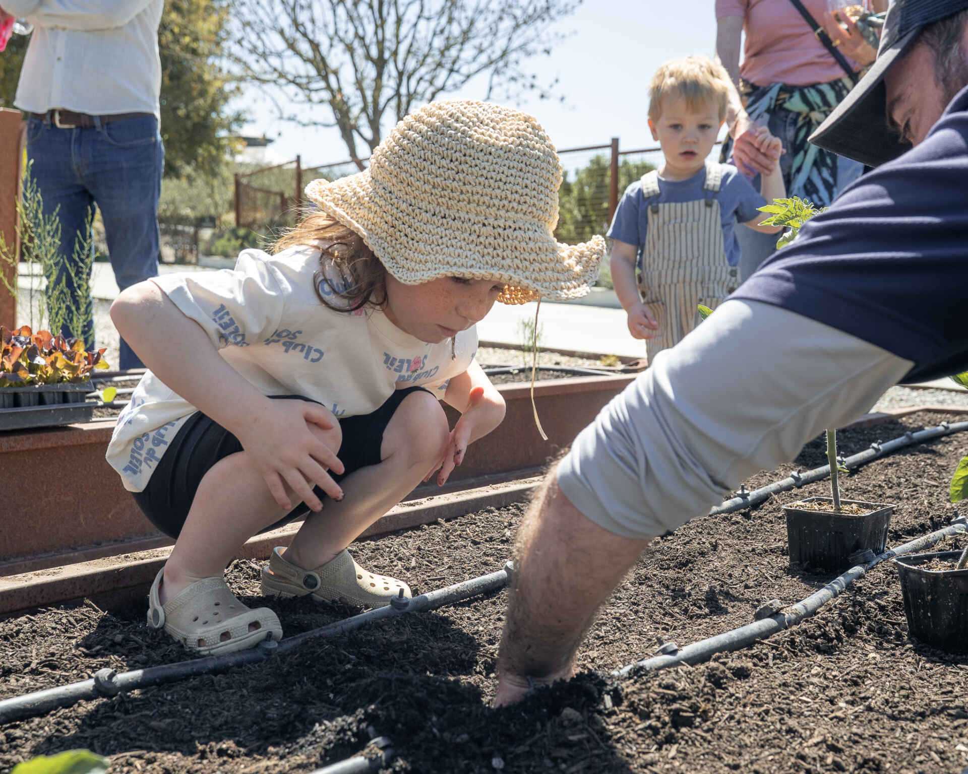 family garden day